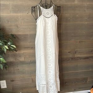 🥳 HOST PICK 🎉 Elegant White Lace Maxi Dress